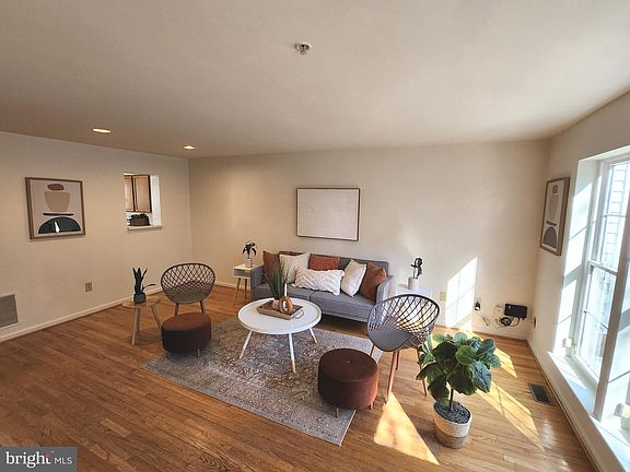 4th image of 6607 Buskin Ln