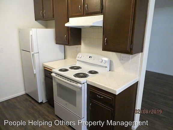 4th image of 4218 47th St APT 2