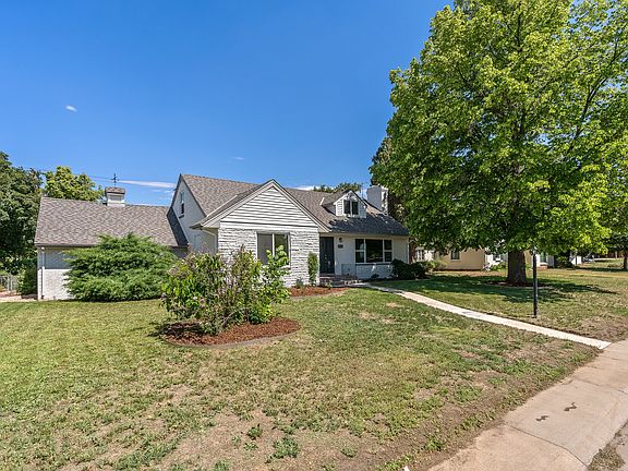 5th image of 2130 Monaco Pkwy