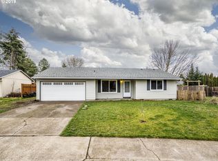1982 NE Shannon Dr, Hillsboro, OR