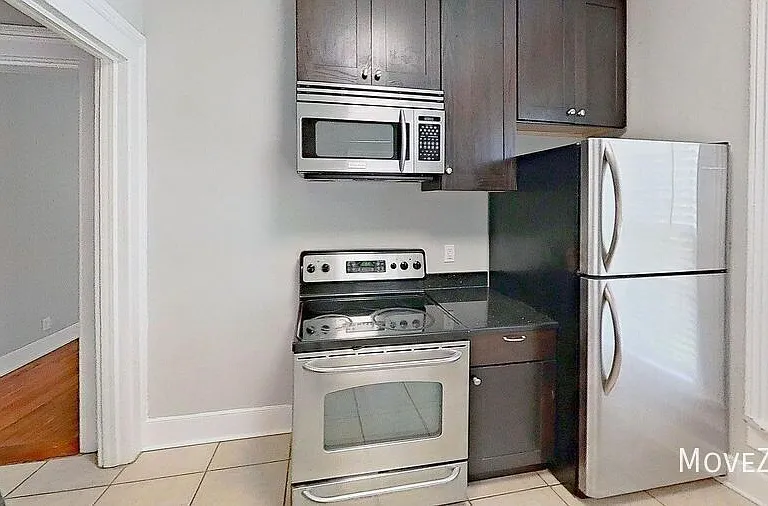 604 N Blount St #B — Photo 25