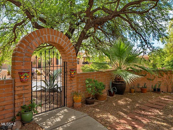 4th image of 4411 N Camino Ferreo