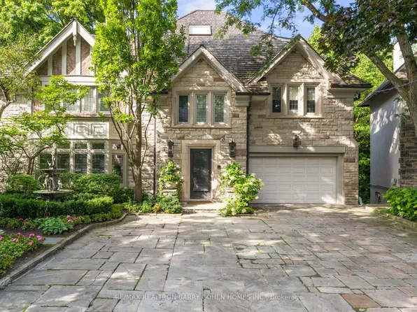 11 Ormsby Cres, Toronto, ON M5P 2V2