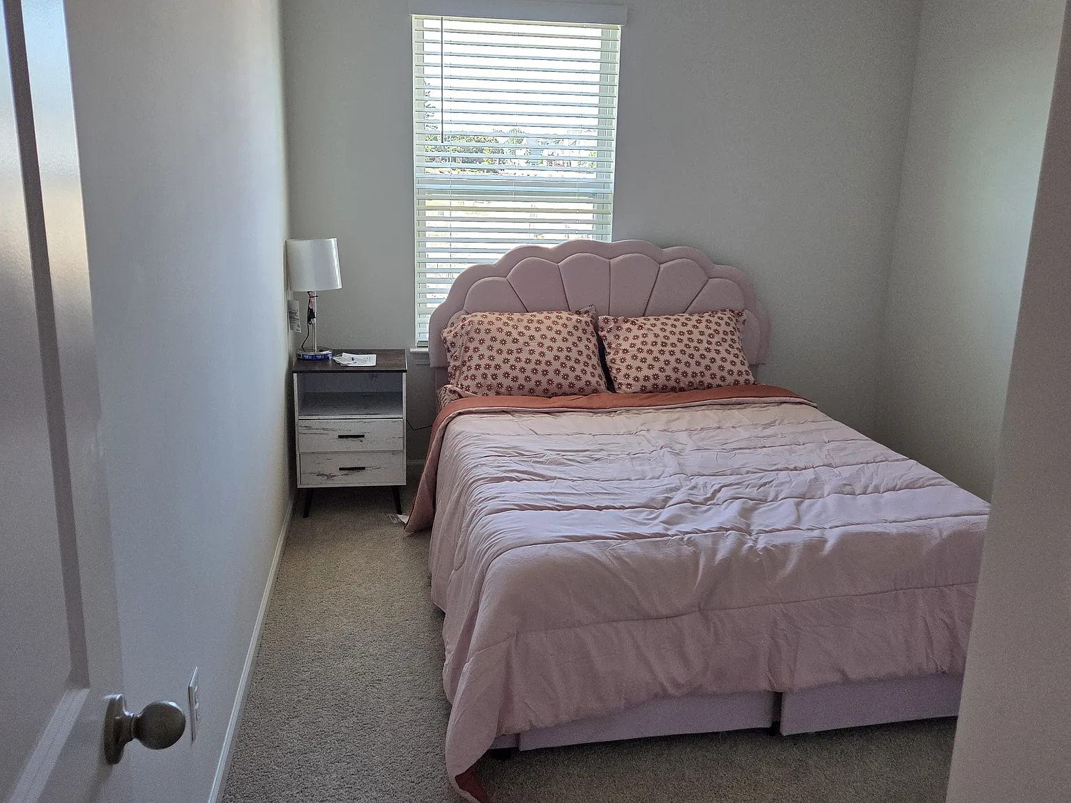 3 bed, 2.5 bath, 1418 sqft, $2,800 — Photo 4