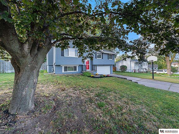 2nd image of 8901 Honey Locust Dr