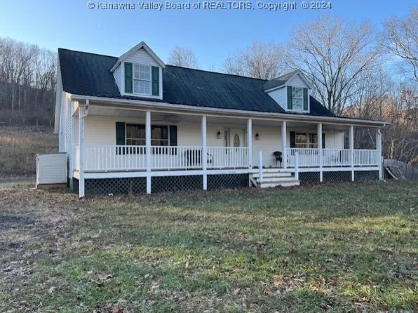 2498 Garretts Bend Rd, Sod, WV 25564