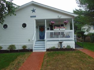 10 Headlands Dr, Plymouth, MA 02360