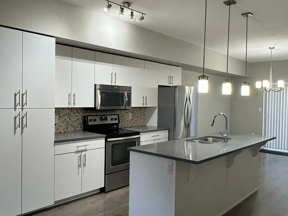 1480 Watt Dr SW