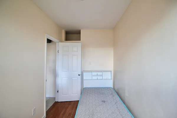 Rented by Hagstrom Management Inc | media 18