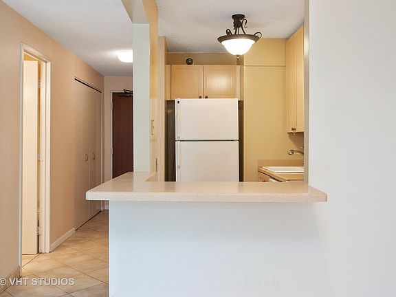 4th image of 440 N McClurg Ct APT 303