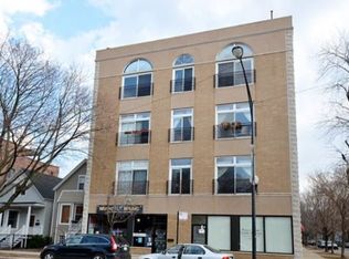 3347 N Oakley Ave APT 202, Chicago, IL 60618