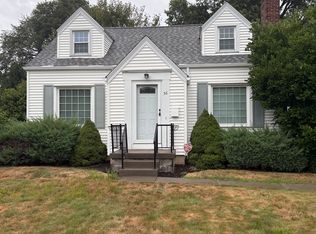 56 Edgewater Dr, Poland, OH 44514