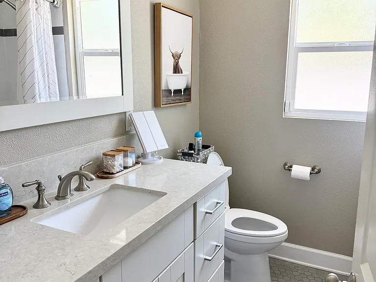 12841 Dungan Ln — Photo 12