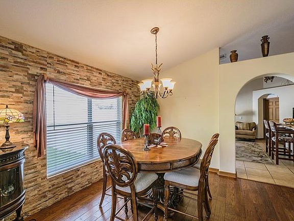 4th image of 9815 Pecky Cypress Way