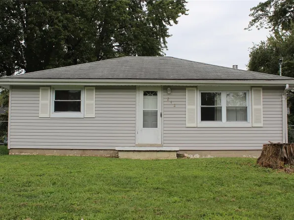242 Anistasia Dr, Saint Louis, MO 63135