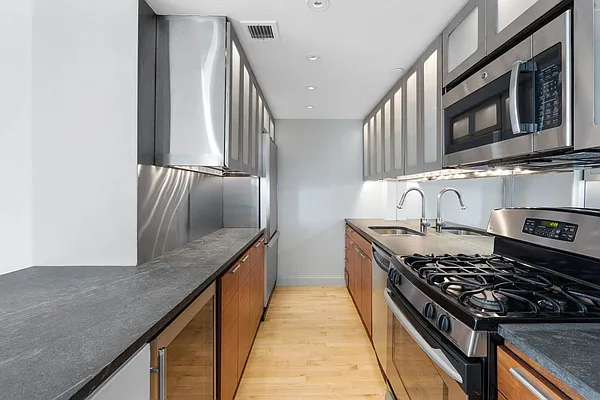 Rented by Compass | media 14