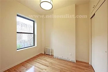 Rented by R New York