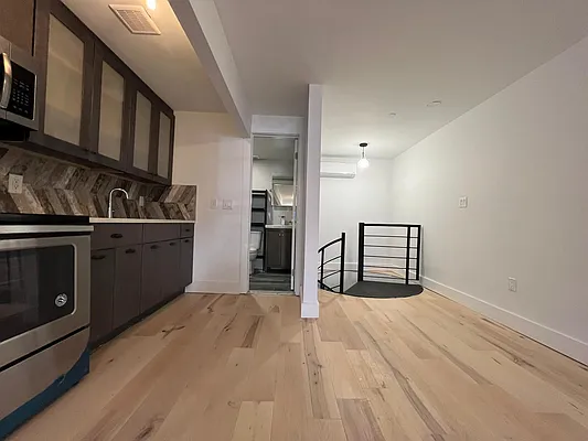 Rented by Yup Realty LLC | media 5