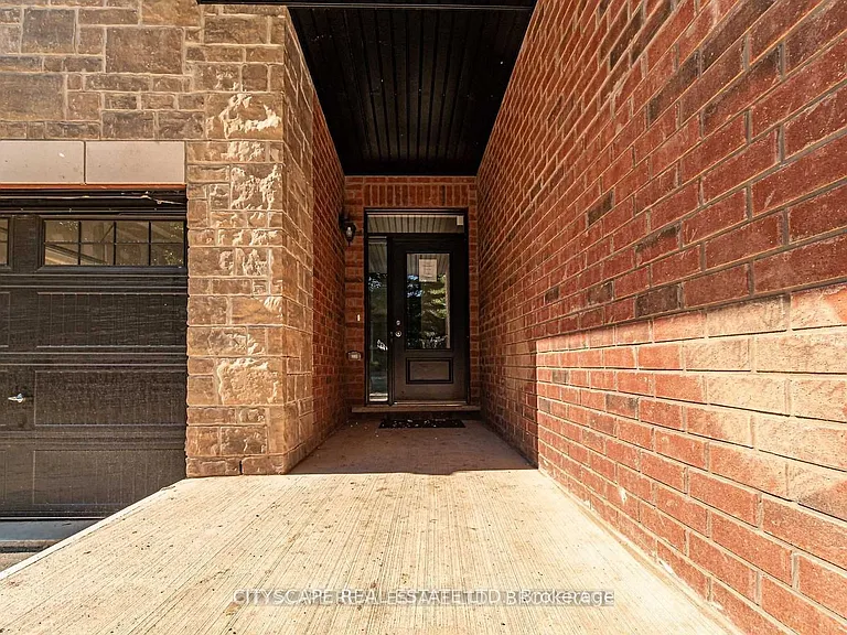 565 Wedgewood Dr — Photo 1