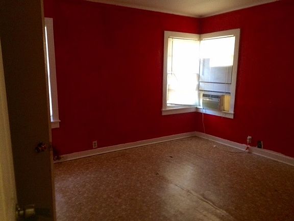 4th image of 113 Rosewood St
