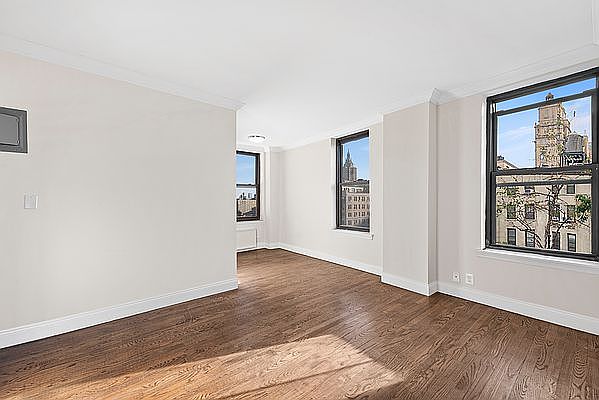 1st image of 112 W 72nd St Ph E