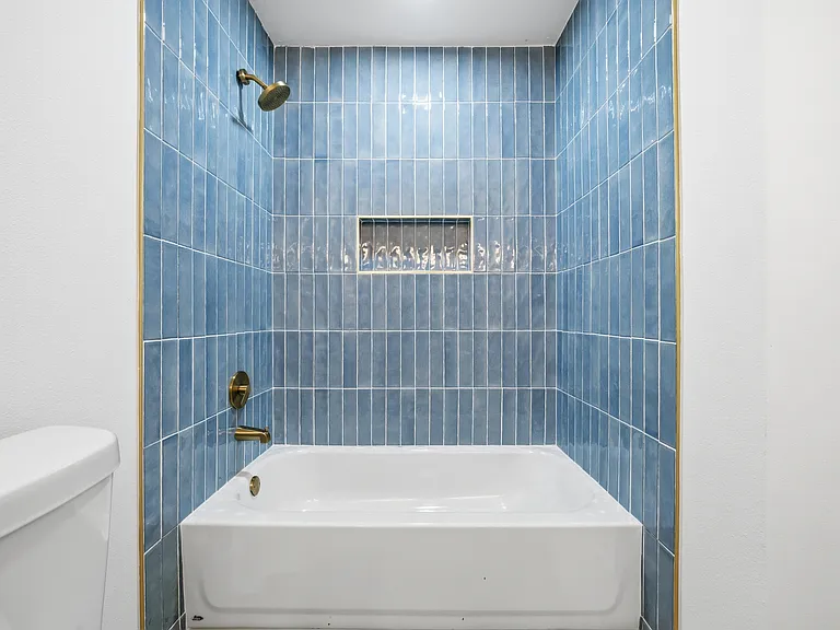 1221 Chestnut St — Photo 7