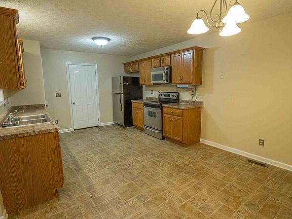4th image of 3237 Veranda Cir
