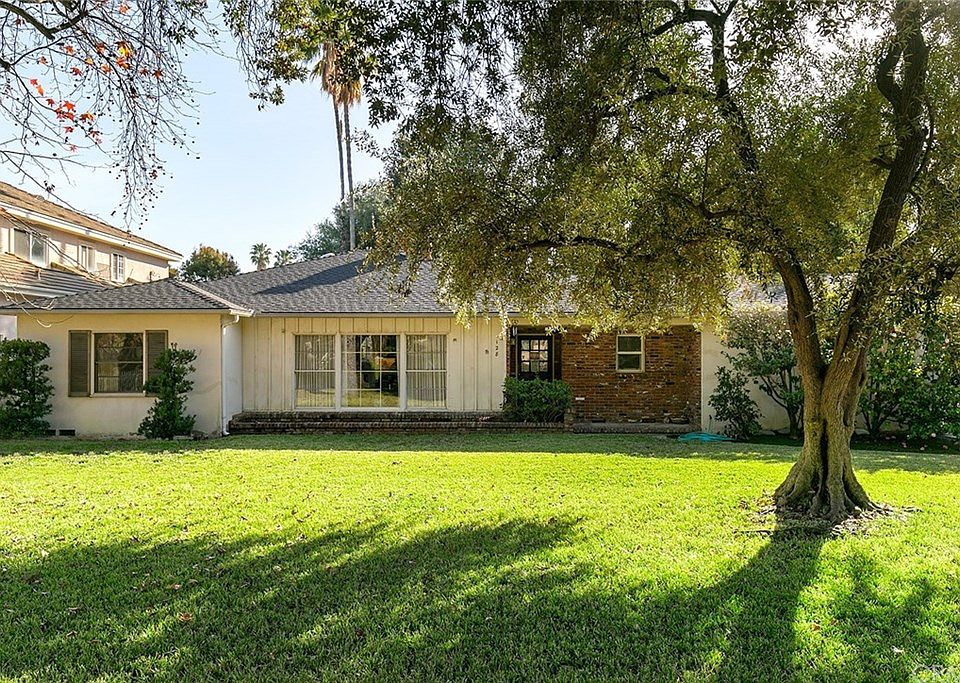 1st image of 128 E Las Flores Ave