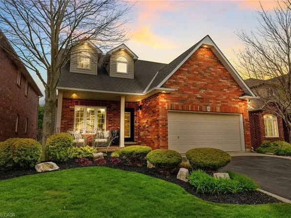 5 Volterra Ct, Hamilton, ON L8B 0K7