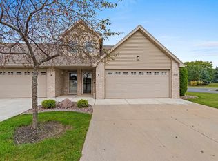 1681 W Main Cir UNIT 1, De Pere, WI 54115