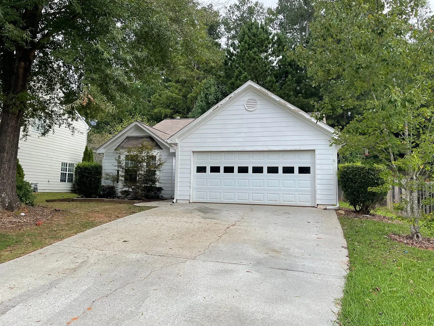 Newly Renovated 3 Bed/2 Bath - Home For Lease In Lawrenceville — Photo 3
