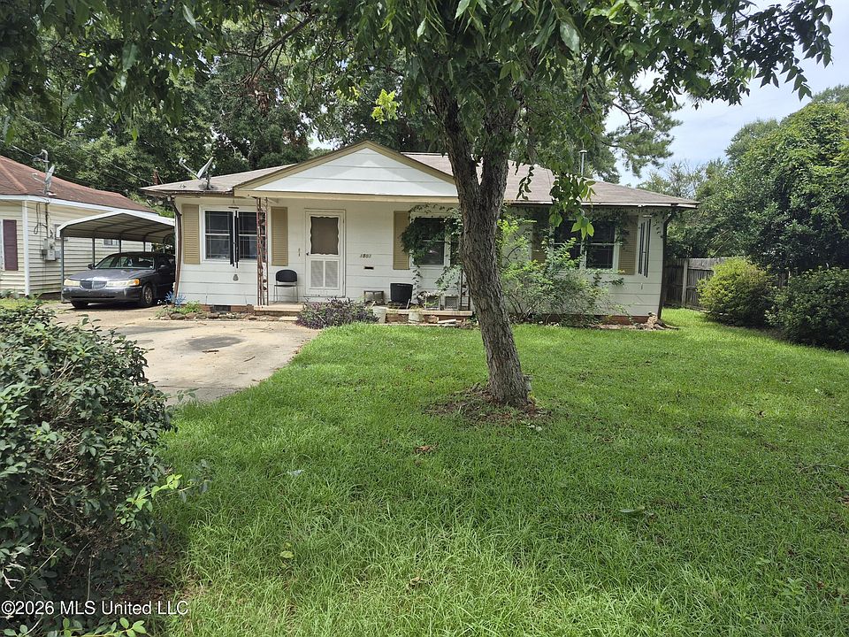 1st image of 1503 Pecan Dr