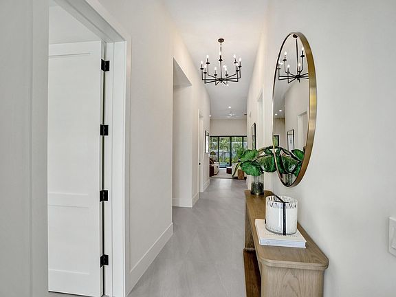 5th image of 1523 NE 17th Way