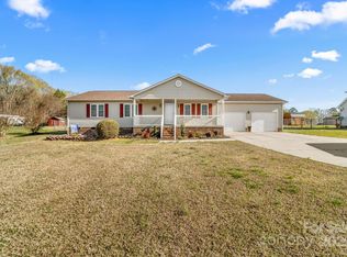 118 Carr Rd, Dallas, NC 28034