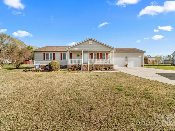 118 Carr Rd, Dallas, NC 28034