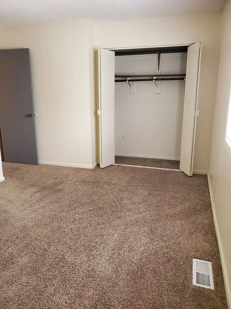 1440 Fir Avenue — Photo 4