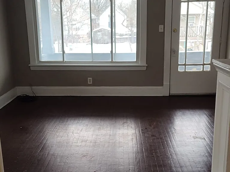 12702 Parkhill Ave — Photo 2