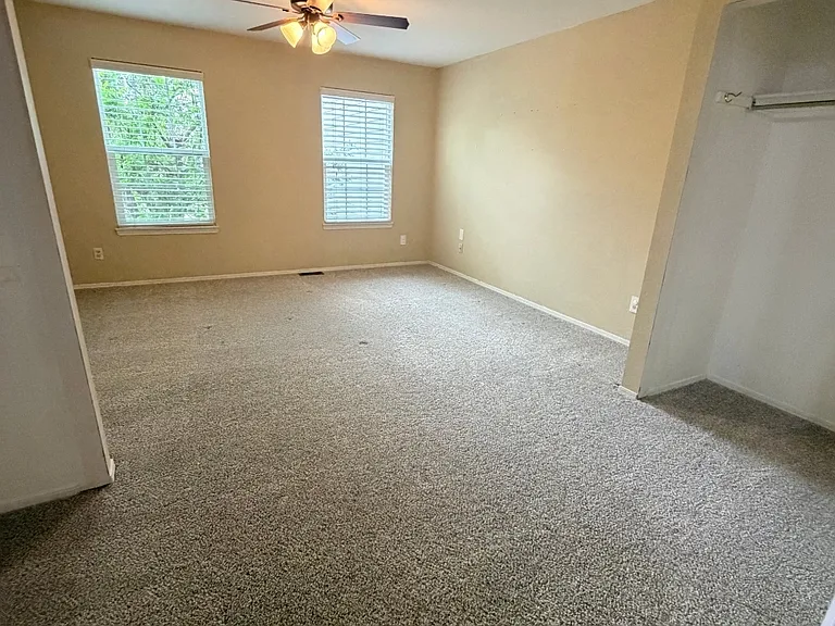 1691 S Idalia Cir #H — Photo 2