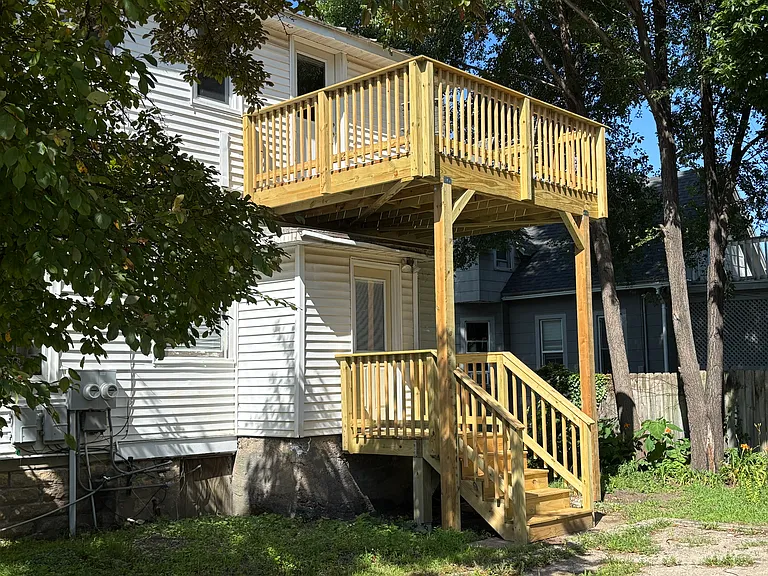 1702 Ferry St — Photo 23