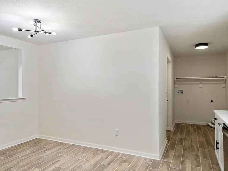 4001 S Minnie St — Photo 16