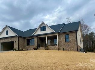 102 Harvest Meadow Dr #2, Hudson, NC 28638