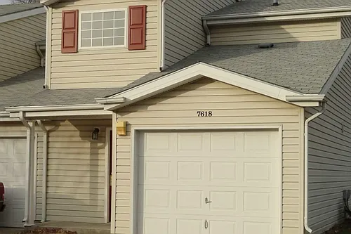 Caravelle Apartments and Townhomes Photo 1