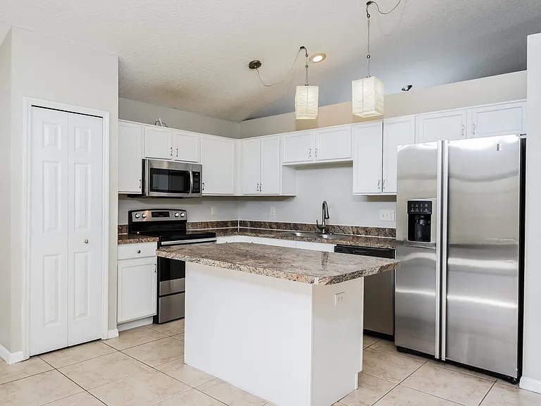 4331 Boca Woods Dr — Photo 6