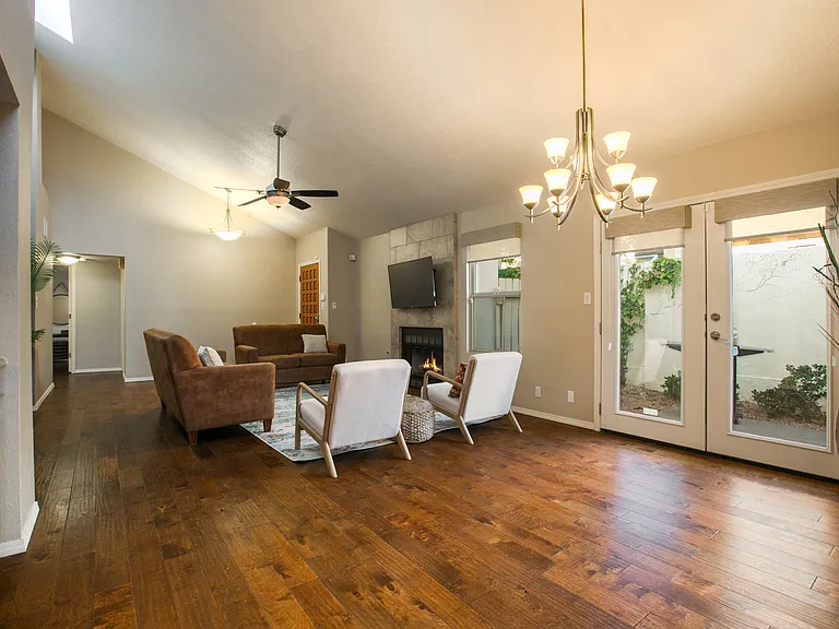 10916 Academy Ridge Rd NE — Photo 6