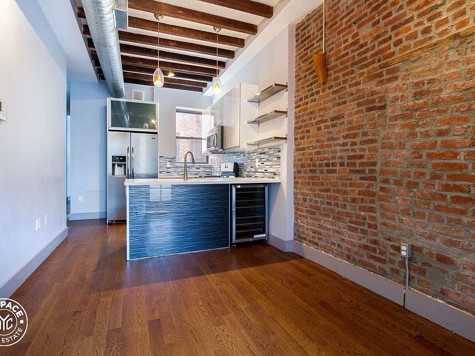 1st image of 404 Suydam St APT 1R
