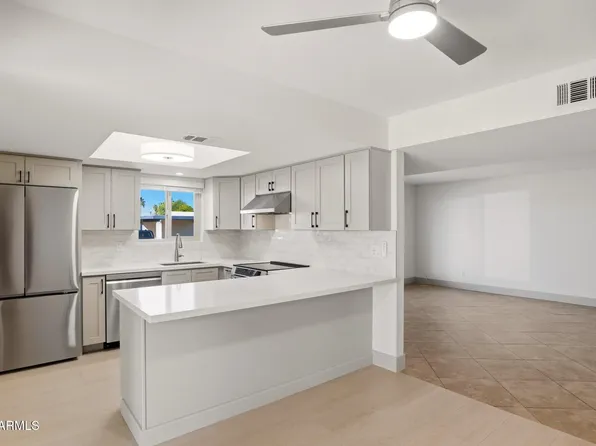 3131 W CLINTON Street, Phoenix, AZ 85029