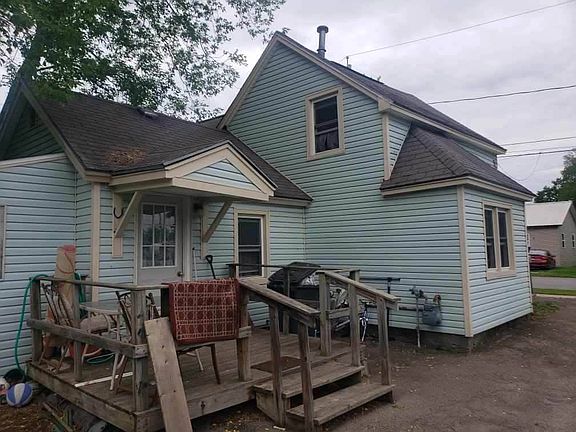 3rd image of 416 Pine St