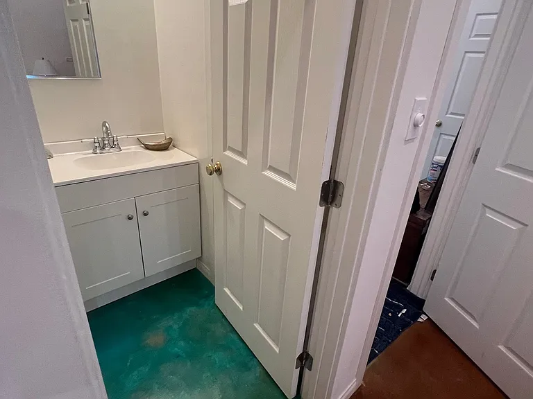 Bedroom 1 Shared Bathroom