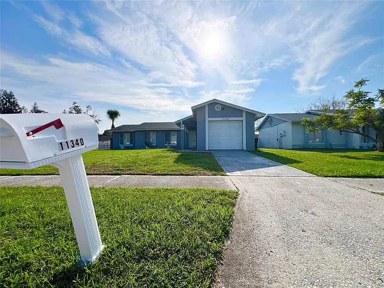 11340 Cardiff Dr — Photo 57