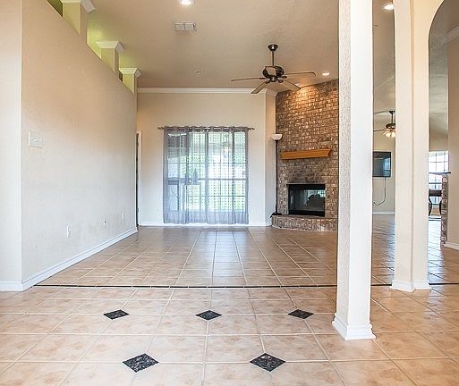 5th image of 511 Cowhand Dr